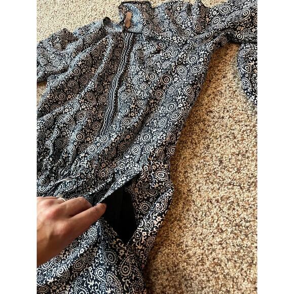 Ann Taylor Loft Long Sleeve Romper Jumpsuit, Navy/White, Size 00, Button Up - Picture 11 of 11